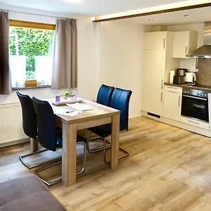 Apartment #4 Mit Terrasse In Zentraler Dennoch Ruhiger Lage - Stadtbus Vor Der Tür!, Lindau (Bodensee)